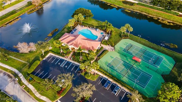 10332 Yorkstone DR, Bonita Springs, FL 34135