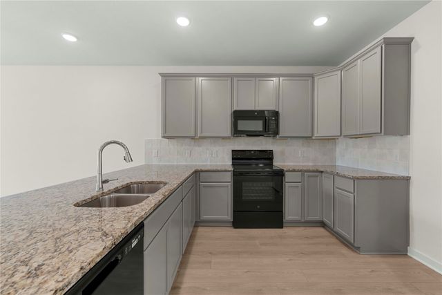 2913 Teasdale Street, Lorena, TX 76655