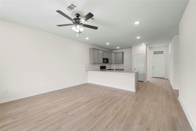 2913 Teasdale Street, Lorena, TX 76655