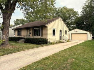 1727 13TH AVENUE, Green Bay, WI 54304