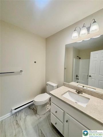 1126 Shogun Drive, Chestnuthill Twp, PA 18330