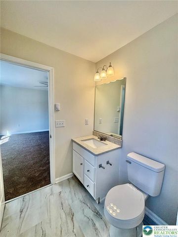 1126 Shogun Drive, Chestnuthill Twp, PA 18330