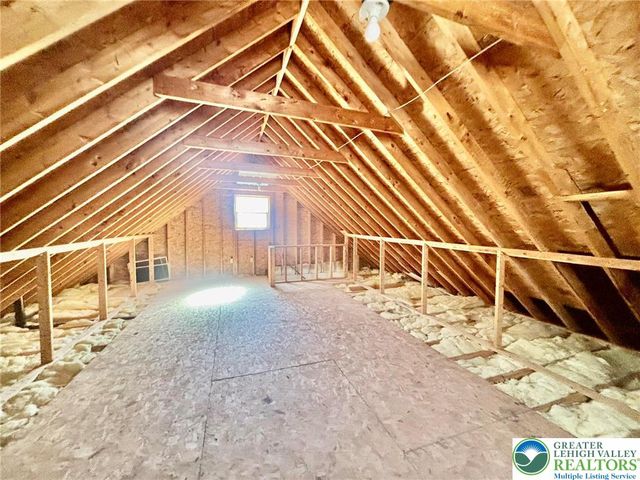 1126 Shogun Drive, Chestnuthill Twp, PA 18330