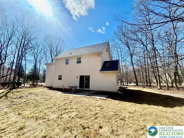 1126 Shogun Drive, Chestnuthill Twp, PA 18330