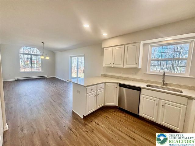 1126 Shogun Drive, Chestnuthill Twp, PA 18330