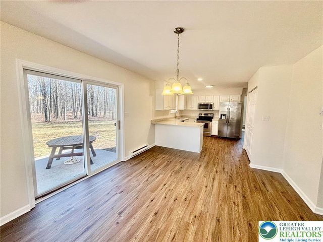 1126 Shogun Drive, Chestnuthill Twp, PA 18330