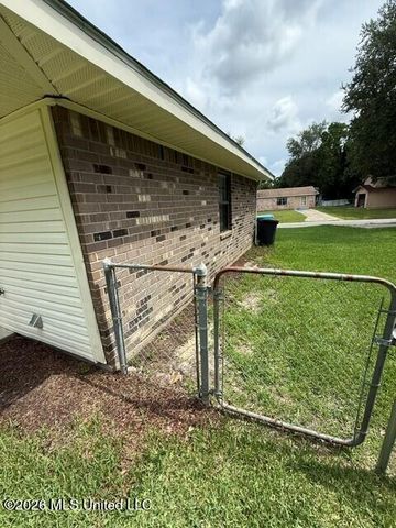 114 Gettysburg Circle, Ocean Springs, MS 39564