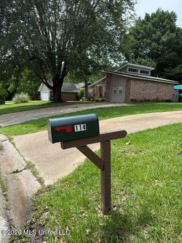 114 Gettysburg Circle, Ocean Springs, MS 39564