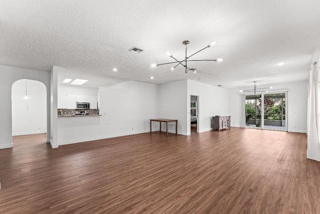 7612 Mansfield Hollow Road, Delray Beach, FL 33446