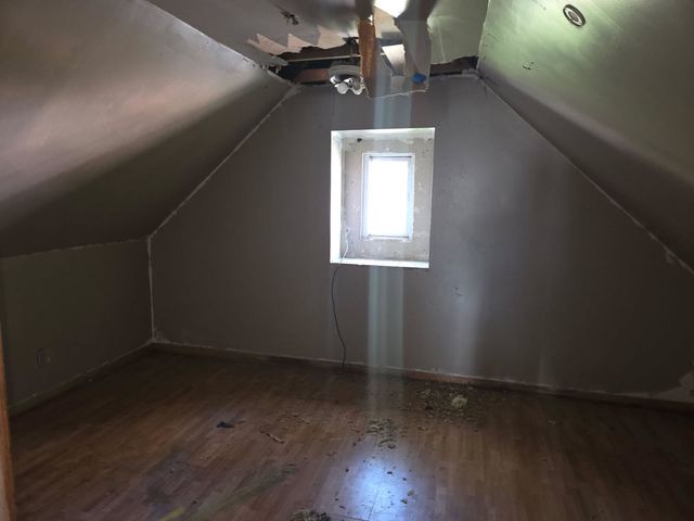 8121 S COLES Avenue, Chicago, IL 60617