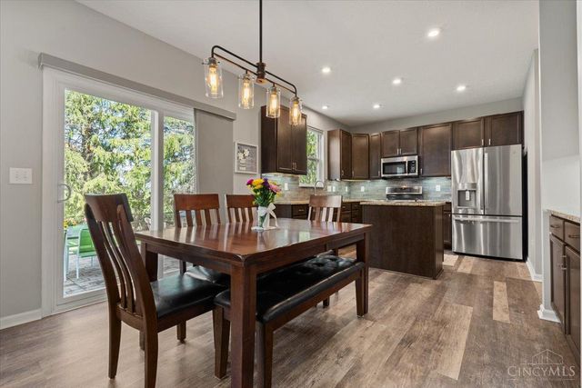 5805 Turning Leaf Way, Maineville, OH 45039