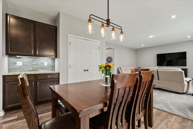 5805 Turning Leaf Way, Maineville, OH 45039