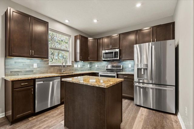 5805 Turning Leaf Way, Maineville, OH 45039