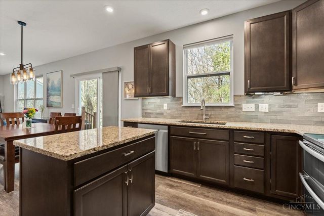 5805 Turning Leaf Way, Maineville, OH 45039