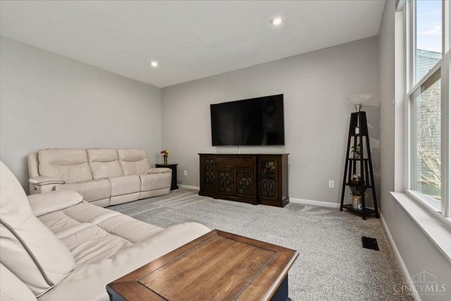 5805 Turning Leaf Way, Maineville, OH 45039