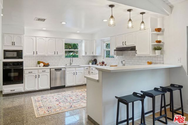 1102 Maple Street, Santa Monica, CA 90405