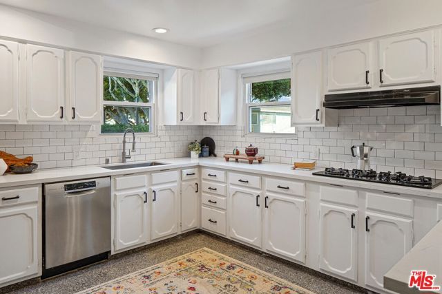 1102 Maple Street, Santa Monica, CA 90405