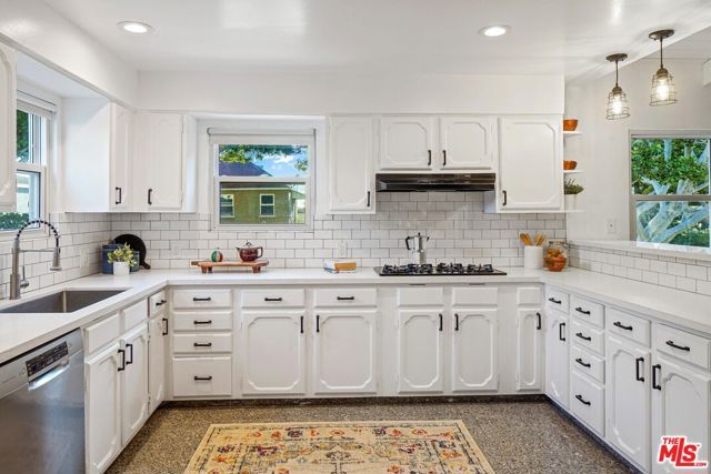 1102 Maple Street, Santa Monica, CA 90405