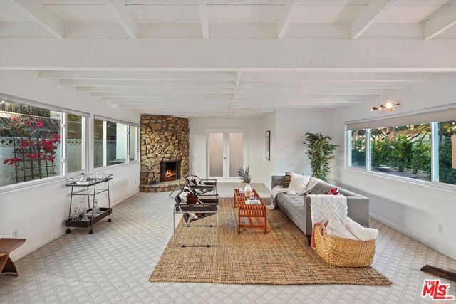 1102 Maple Street, Santa Monica, CA 90405