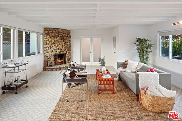 1102 Maple Street, Santa Monica, CA 90405