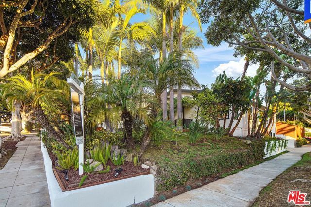 1102 Maple Street, Santa Monica, CA 90405