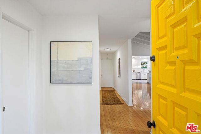 1102 Maple Street, Santa Monica, CA 90405