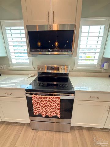 14390 Beach Heather Ct, Pensacola, FL 32507