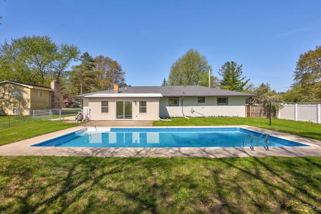 3950 N Thomas Road, Thomas Twp, MI 48623