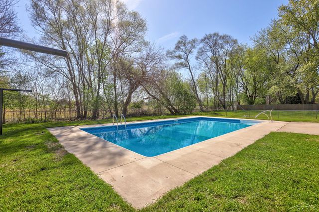 3950 N Thomas Road, Thomas Twp, MI 48623