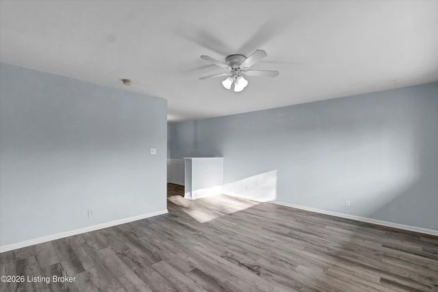 5402 Rustic Way, Louisville, KY 40218