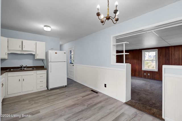 5402 Rustic Way, Louisville, KY 40218