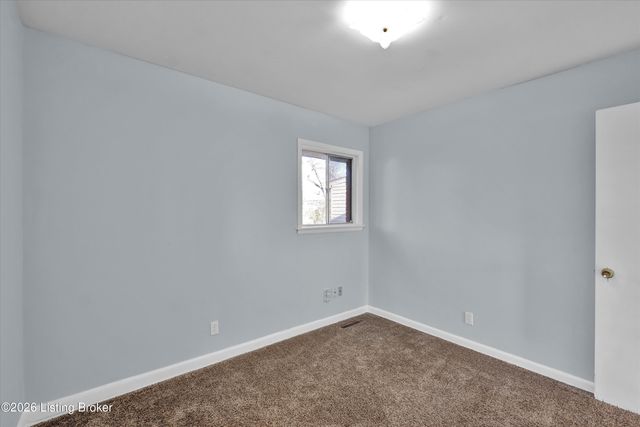 5402 Rustic Way, Louisville, KY 40218