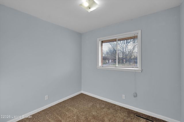 5402 Rustic Way, Louisville, KY 40218