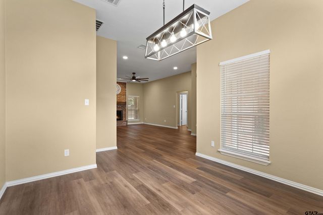 514 Juanita, Chandler, TX 75758
