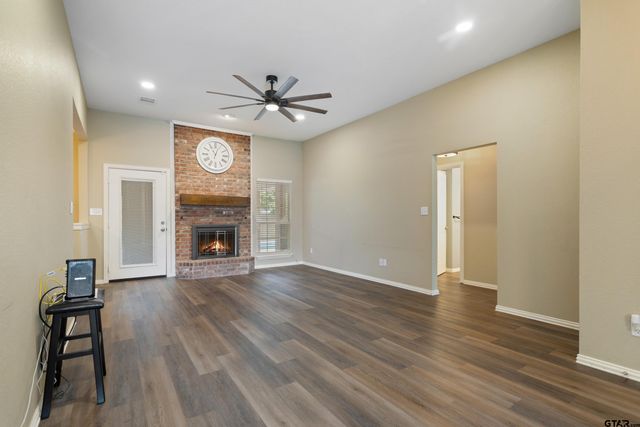 514 Juanita, Chandler, TX 75758