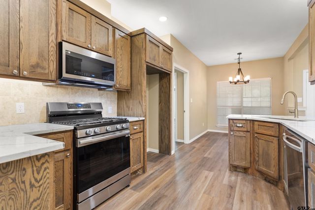 514 Juanita, Chandler, TX 75758