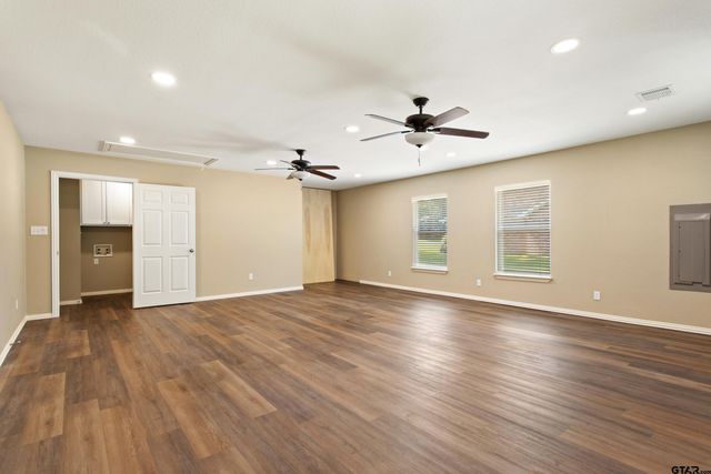 514 Juanita, Chandler, TX 75758