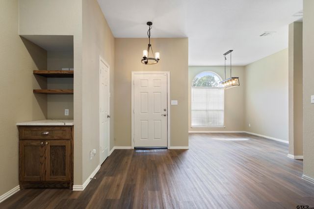 514 Juanita, Chandler, TX 75758