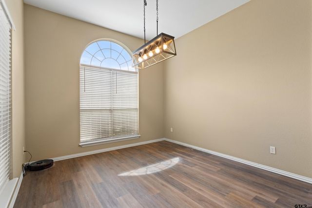 514 Juanita, Chandler, TX 75758