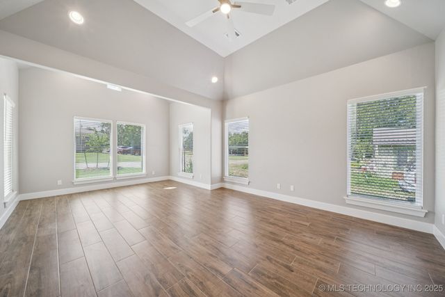 210 S Bluff Street A, Catoosa, OK 74015