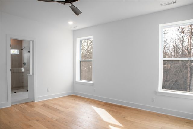 8 Wigtown Lane, Bella Vista, AR 72715