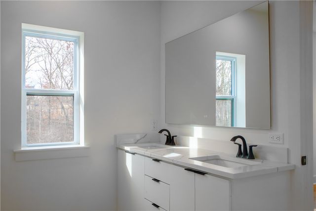 8 Wigtown Lane, Bella Vista, AR 72715