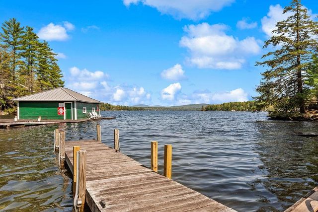 121 Garnet Street, Sunapee, NH 03782