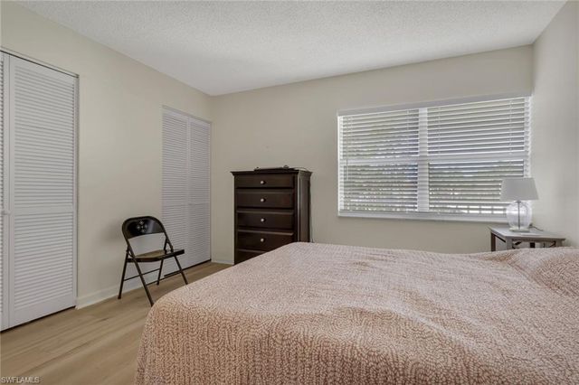 1057 Forest Lakes DR 1208, Naples, FL 34105