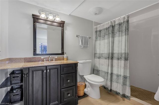 1057 Forest Lakes DR 1208, Naples, FL 34105