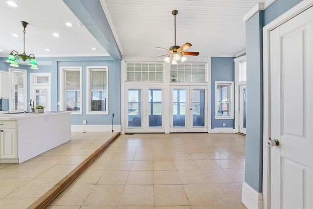 1253 Millersburg Road, Paris, KY 40361