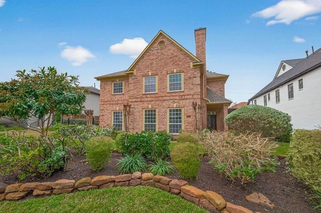 4616 Spruce Street, Bellaire, TX 77401