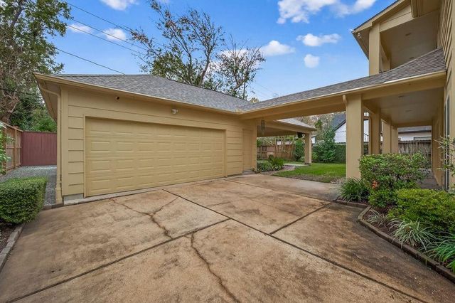 4616 Spruce Street, Bellaire, TX 77401