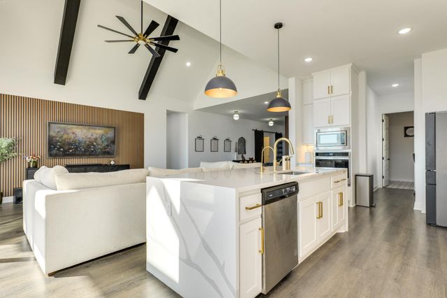 124 Serenity Hills DR, Georgetown, TX 78628