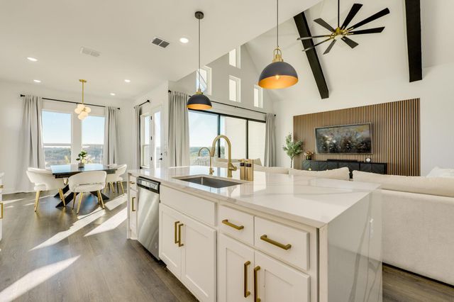 124 Serenity Hills DR, Georgetown, TX 78628